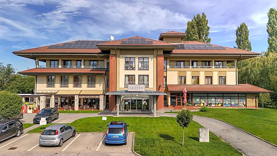 Hotel Legend