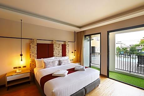 Deluxe Double Room with Bath