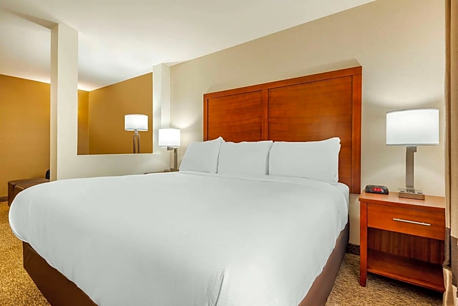 Comfort Inn & Suites Napanee