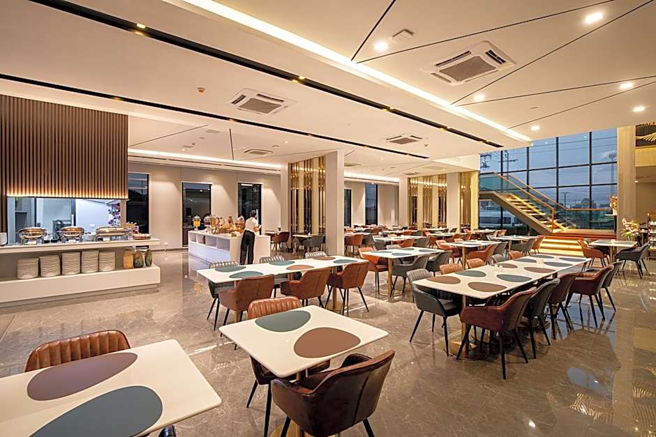 Crystal Srivaree Suvarnabhumi Hotel