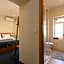 Peach Hostel & Suites