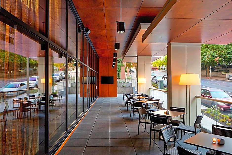 AC Hotel by Marriott Seattle Bellevue/Downtown