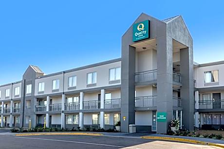 Quality Inn Fayetteville near Fort Bragg