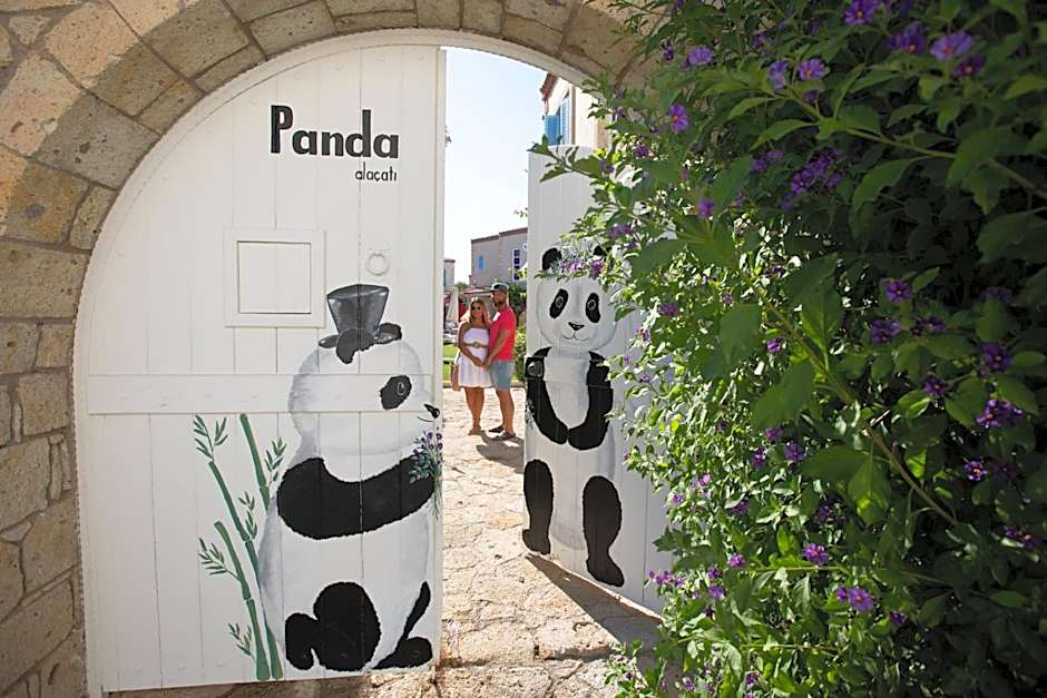 Panda Alacati Hotel