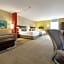 Home2 Suites by Hilton Minneapolis / Roseville, MN