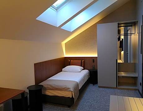 Single Room - Attic