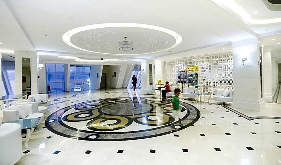 Hotel Izgrev Spa & Aquapark