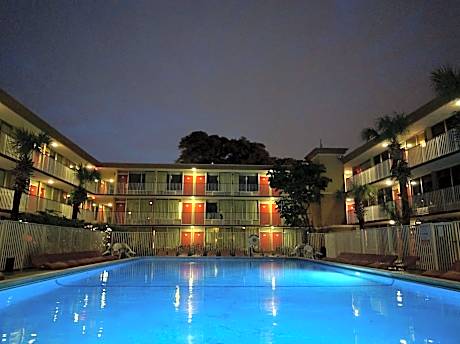 Red Carpet Inn Airport / Cruise Port Fort Lauderdale