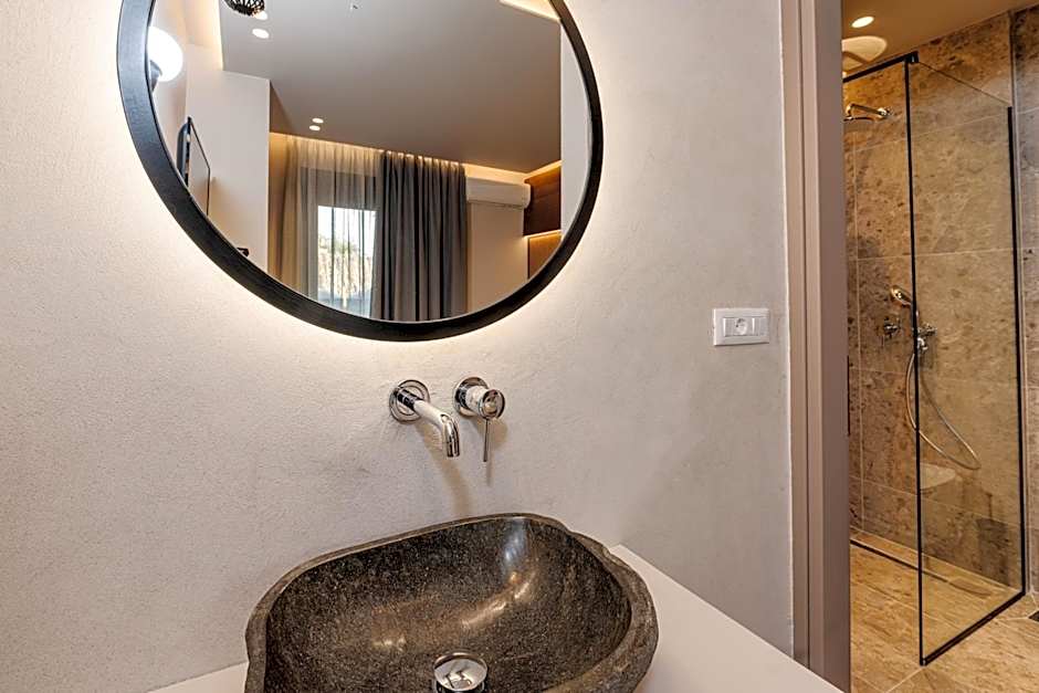 Horizon Apartments - Beachfront Luxury, by ZanteWize