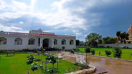 The Ratan Resort & Retreat