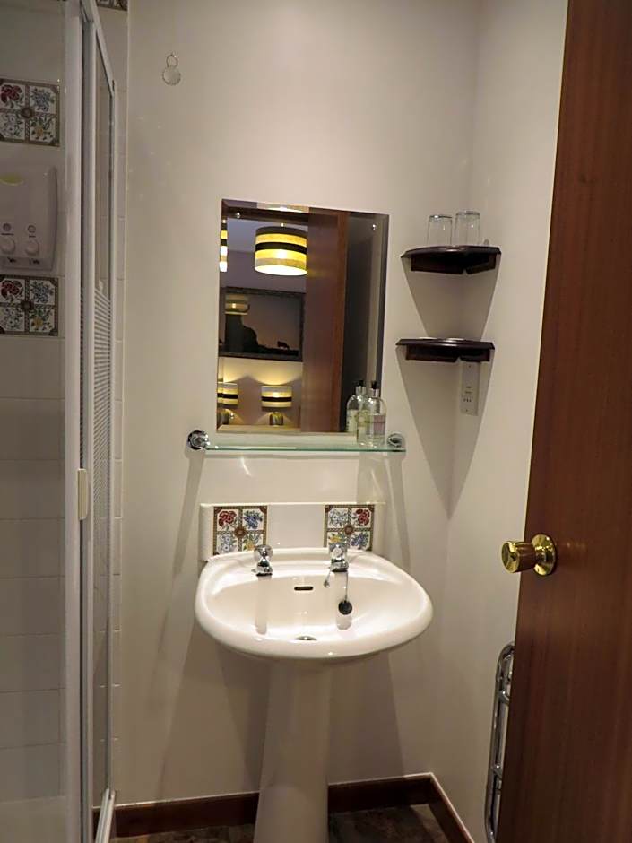 Eriskay B&B and Aviemore Glamping