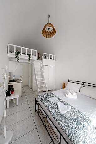 Studio - Split Level