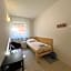 ETNA - Hostel -Noclegi Rzeszów 24 Pokoje -PARKING-