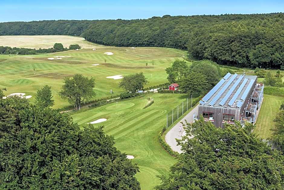 SCHLOSS RANZOW - kleines Romantik Hotel - Wellness - Golfplatz - Hochzeiten & Feiern