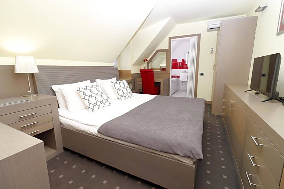 Garni Hotel Leopold I