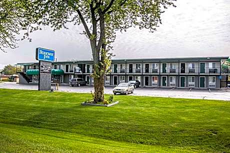 Rodeway Inn Grand Haven