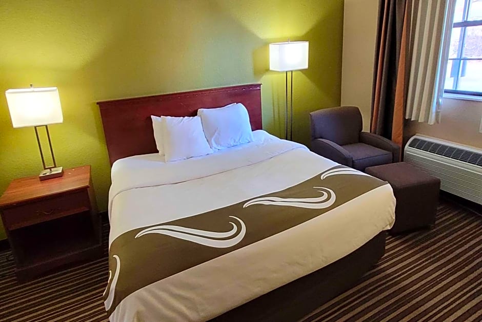 Quality Inn & Suites Columbia I-70