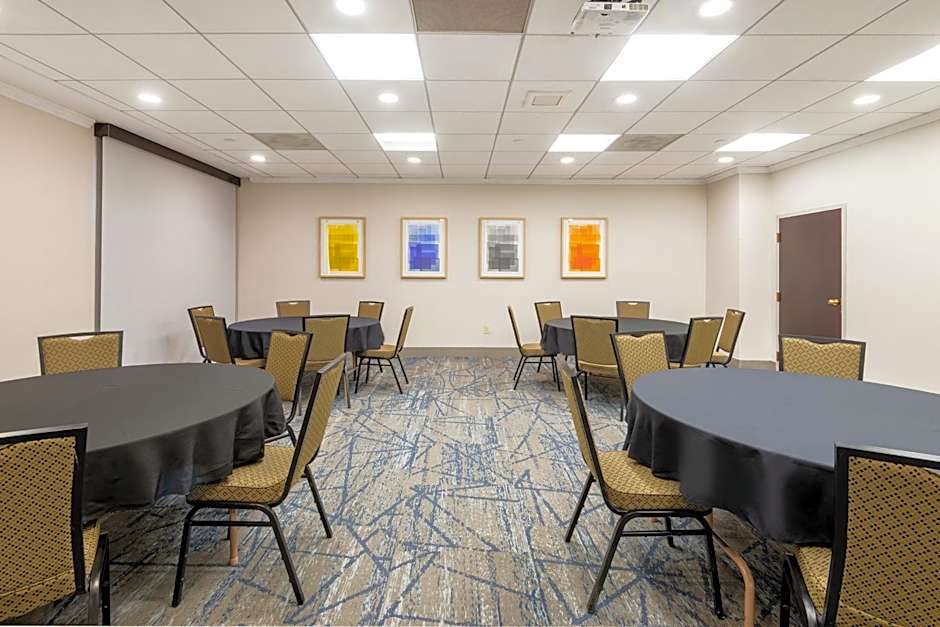 Holiday Inn Express Bensalem By IHG