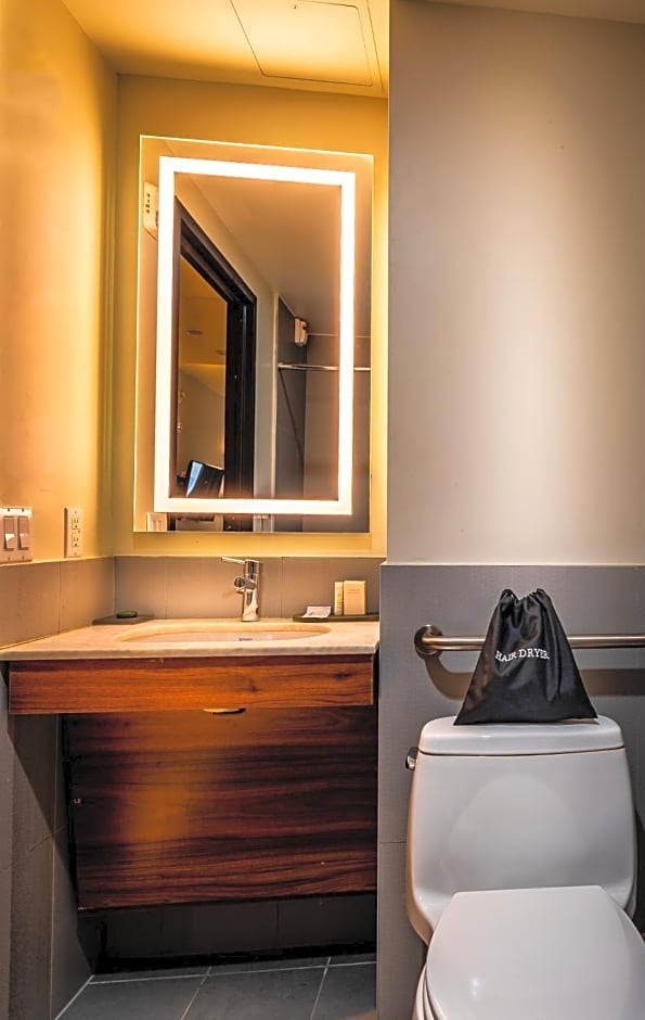 La Quinta by Wyndham Time Square South