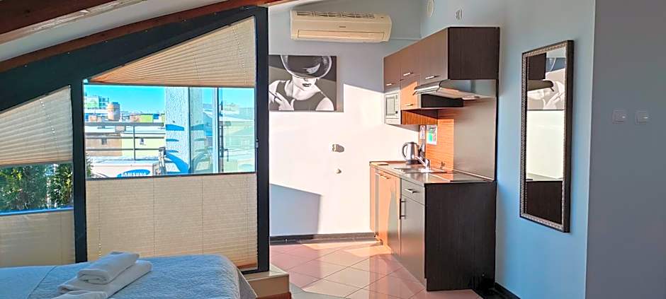 City Aparthotel