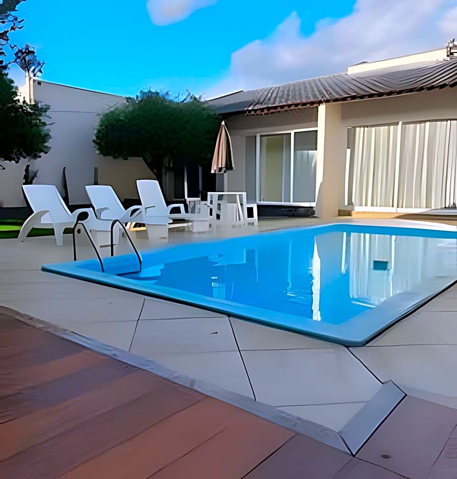 Casa Completa 6 Suíte e 1 Quarto, Piscina e Gourmet