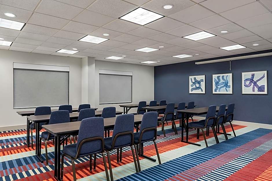 Garner Hotel Murfreesboro West By Ihg