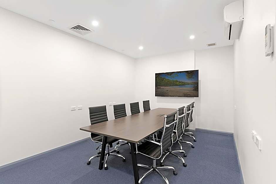 Breakfree on Broadway Sydney