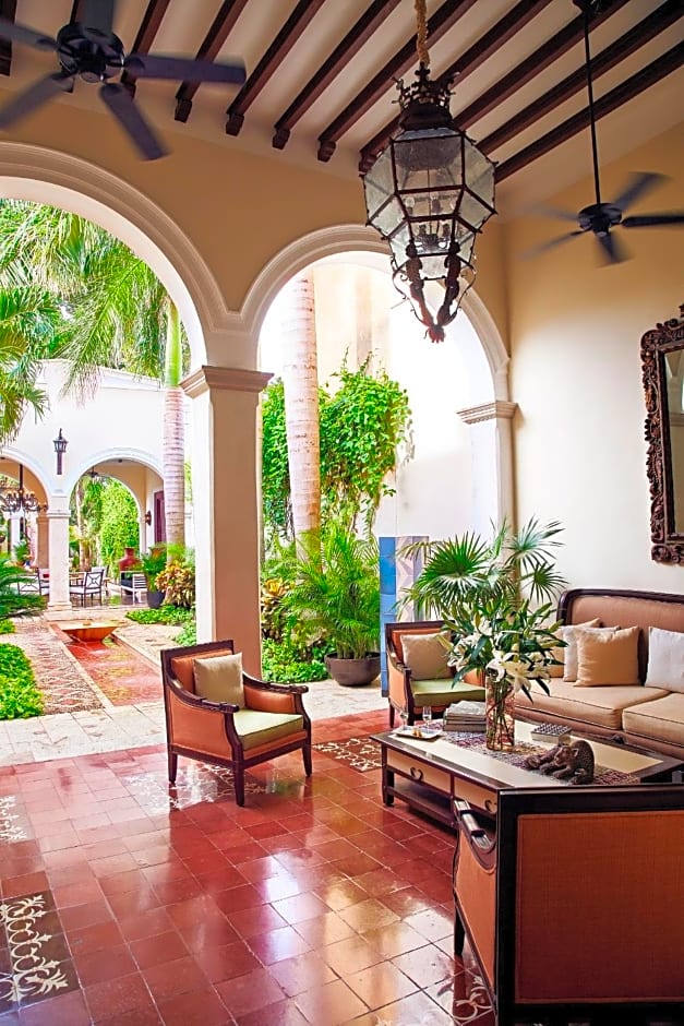 Casa Lecanda Boutique Hotel