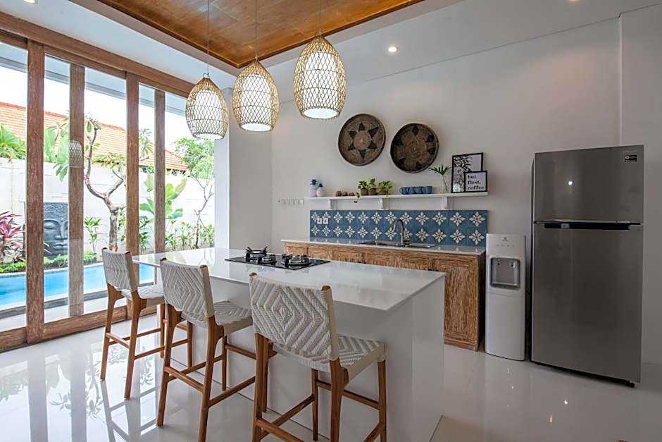 Ambermoon Villa 2
