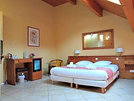 Quadruple Room with Bath