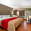 Econo Lodge Inn & Suites Southeast