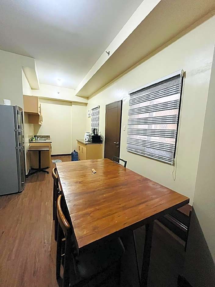 Outlook Ridge Residences