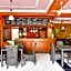 Super OYO Townhouse Oak Maxi Hotel Legian