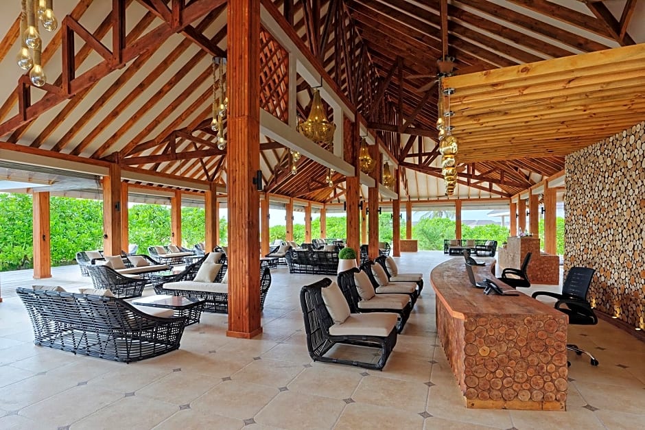 Brennia Kottefaru Maldives
