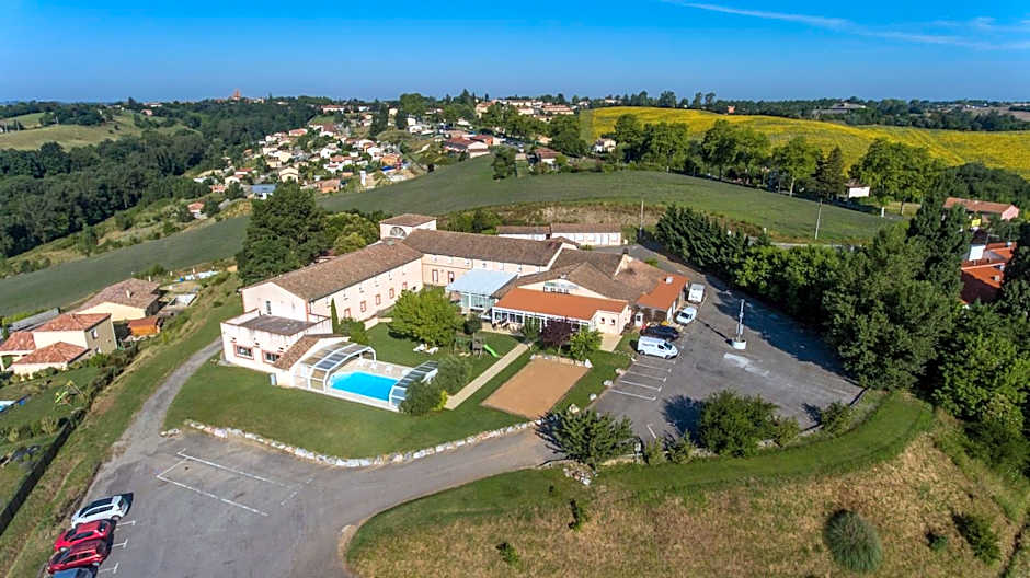 Logis Hôtel - Auberge du Pastel - Hôtel 3 étoiles et Restaurant