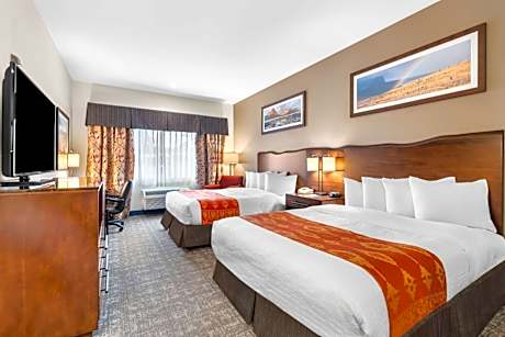 Queen Room with Two Queen Beds and Roll-In Shower - Mobility/Hearing Access