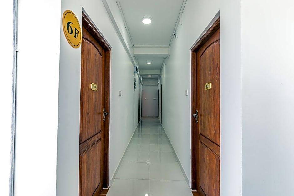 Metro Port City Hotel