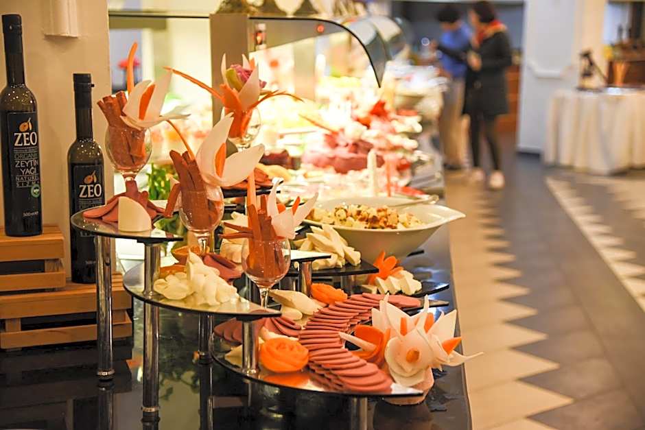 SIGNATURE GARDEN AVANOS Hotel & SPA