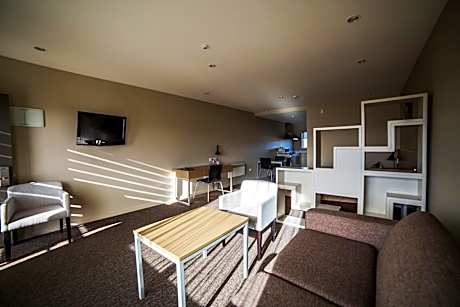 Superior Studio