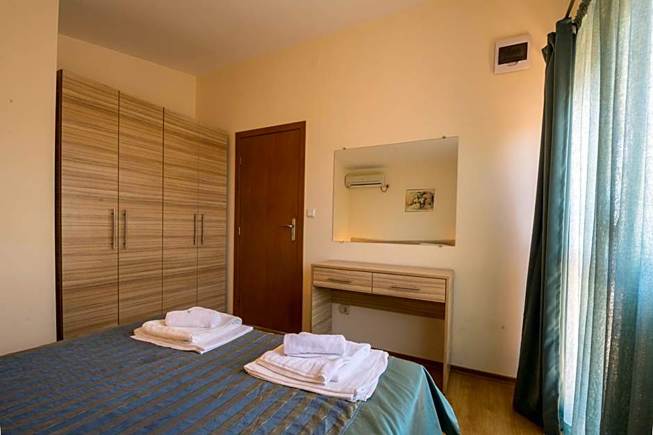 Семеен хотел Бриз