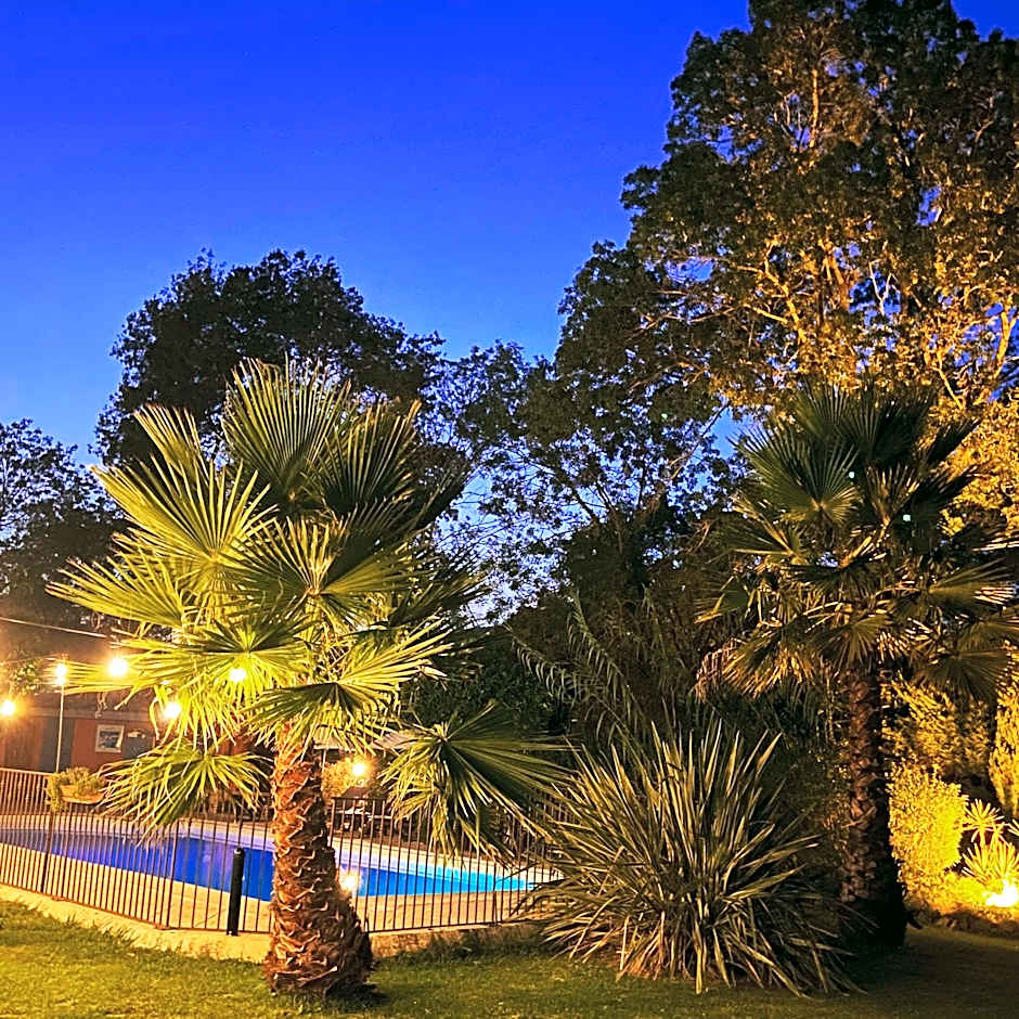 Logis Hotels La Bastide des Golfs