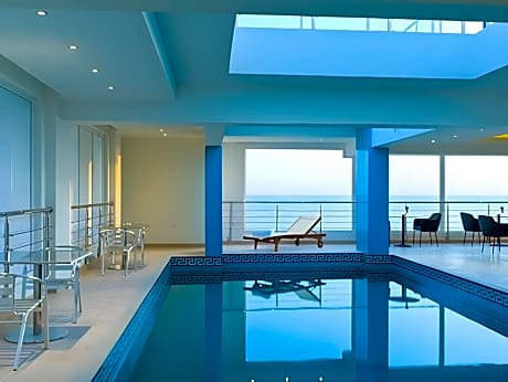 Al Hail Waves Hotel Managed By Centara