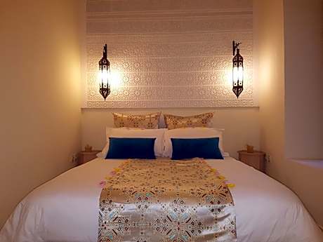 Double Room - Ecoute s'il pleut