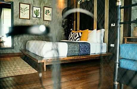 Junior Suite with Balcony partial sea view