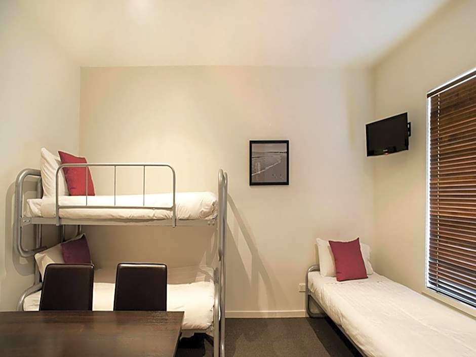 The Waves Apartments