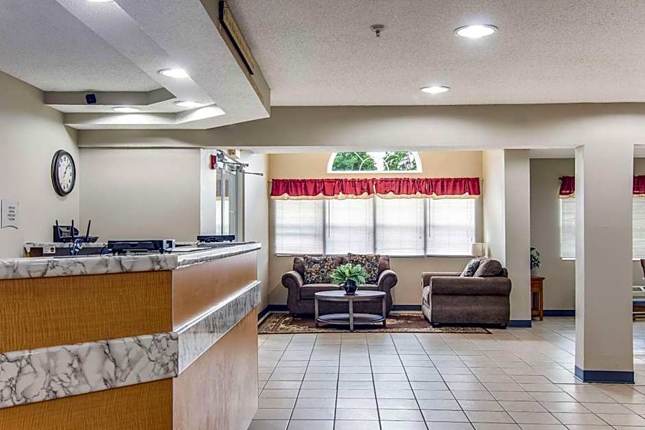 Quality Inn & Suites Grove City-Outlet Mall