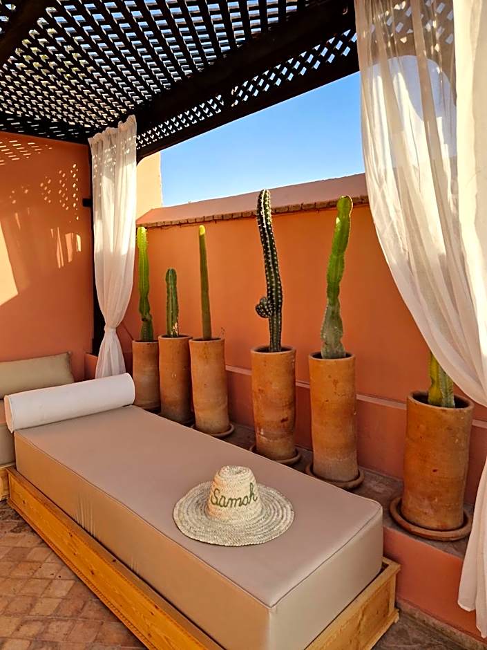 RIAD SAMAH