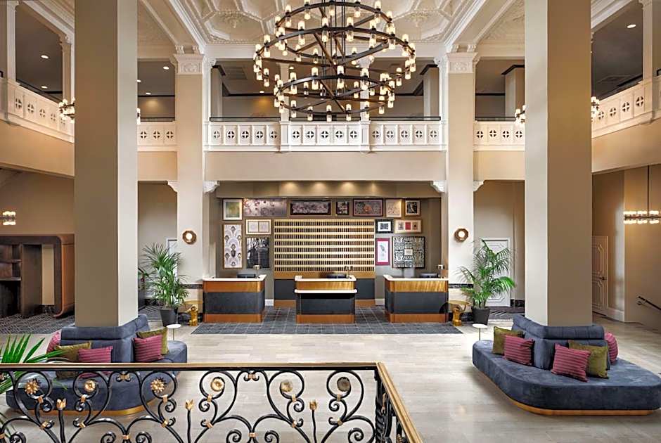 Hotel Flor Tampa Downtown, Tapestry Collection by Hilton