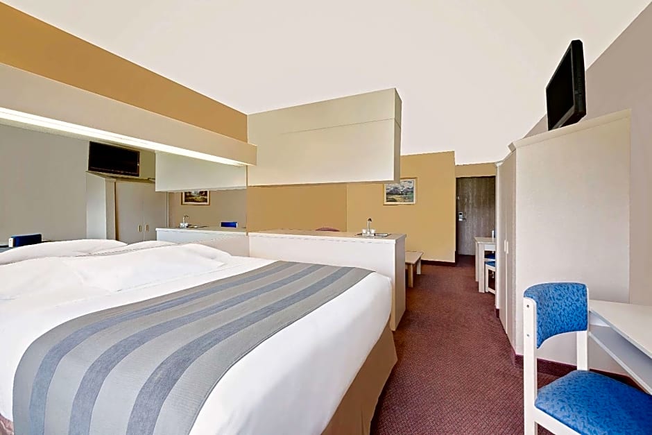 Microtel Inn & Suites by Wyndham Joplin