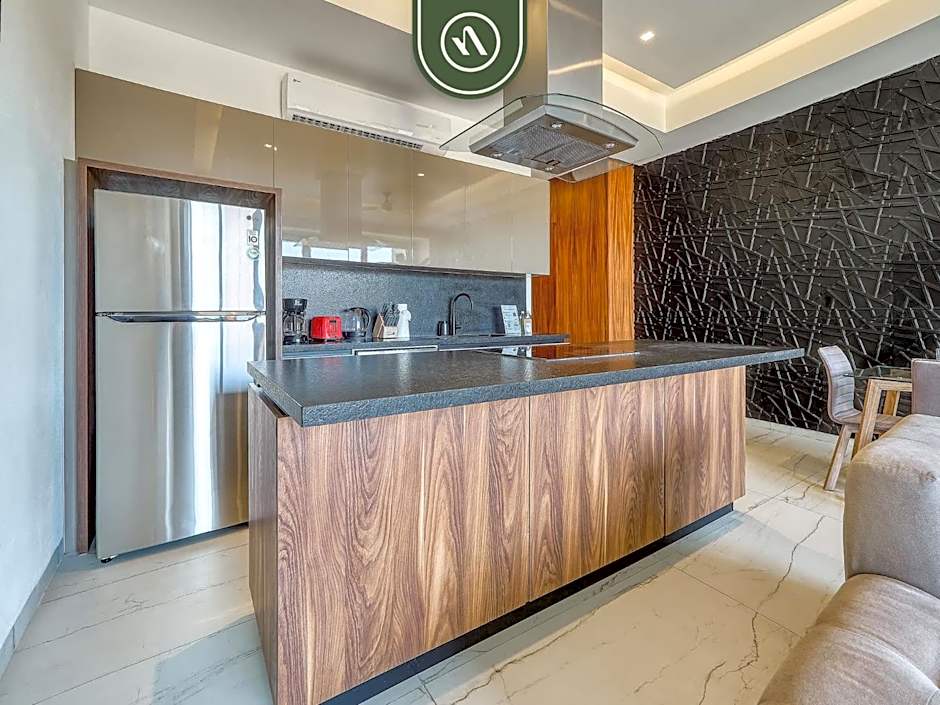 Amazing 1 BR Condo with Terrace - Rooftop Pool